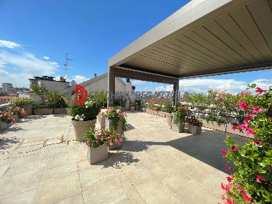 Foto Attico in Viale Regina Giovanna, Milano Porta Venezia di 60 m²