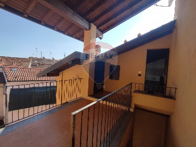 Foto Attico in via san martino, Cadorago Cadorago Caslino Al Piano di 80 m²