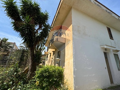 Foto Villa singola a Borgetto di 1800 m² con 13 locali in vendita