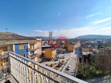 Foto Attico in Via Polcari, Benevento di 115 m² con 5 locali in vendita