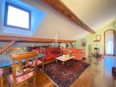 Foto Attico in Via Carlo Mayr, Ferrara di 105 m² con 3 locali in vendita