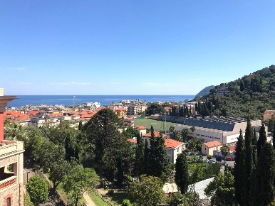 Foto Attico in Regione Costa Lupara, Alassio di 130 m² con 4 locali