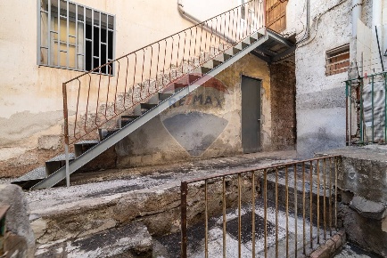 Foto Attico in Via Pidatella, Catania Picanello di 56 m² con 3 locali