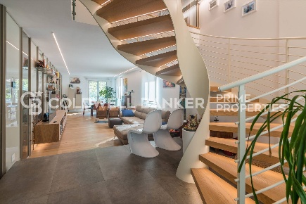 Foto Attico in Via Cesare Battisti, Pesaro di 270 m² con 4 locali