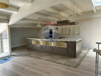 Foto Attico in VIA SALVO D'ACQUISTO, San Giovanni la Punta Centro di 200 m²