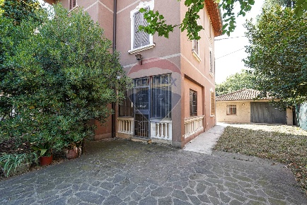 Foto Villa singola in via delle piantade, Terno d'Isola Centro di 200 m²
