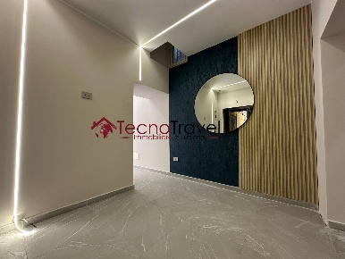 Foto Appartamento in Salita Santa Maria Apparente, Napoli Chiaia di 90 m²