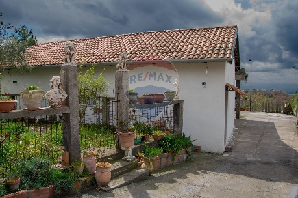 Foto Villa singola in strada comunale segreta, Belpasso di 189 m²