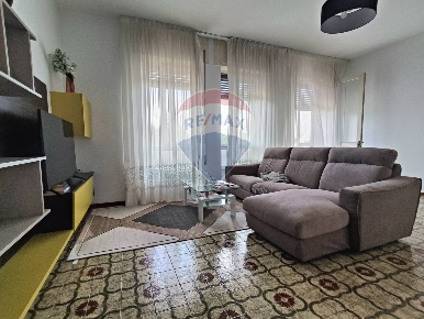 Foto Appartamento in Via Lago del Fusaro, Vicenza Laghetto di 109 m²