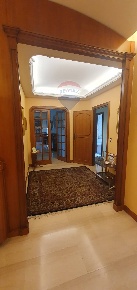 Foto Appartamento in Via Suvereto, Roma Nuovo Salario di 130 m² in vendita