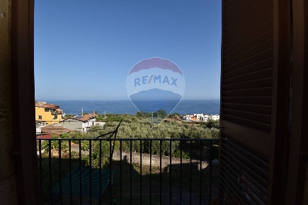 Foto Attico in Via Galatea, Acireale Centro Storico di 237 m² con 7 locali