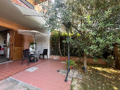 Foto Appartamento in Via dei Lecci, Arezzo di 190 m² con 8 locali
