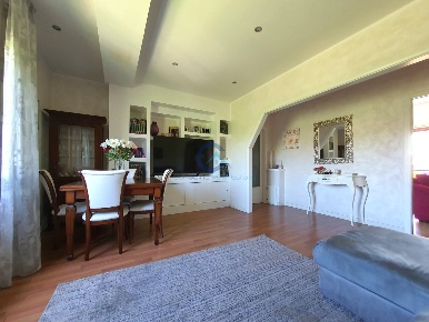 Foto Appartamento in Via Sant'Anna 60, Settingiano di 135 m² con 4 locali