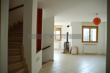 Foto Villa a schiera in Via Anna Magnani 145, Perugia Montebello di 150 m²