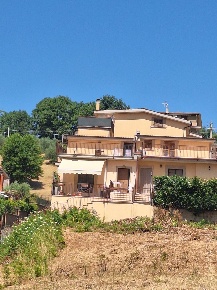 Foto Villa a schiera in Via Tonica Facchinaccia 8, Rignano Flaminio
