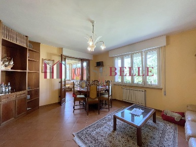 Foto Casa indipendente a Massarosa Stiava di 230 m² con 6 locali in vendita