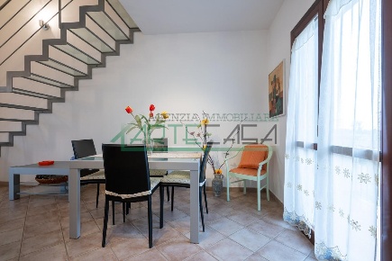 Foto Appartamento a Cascina Titignano - Visignano di 97 m² con 4 locali