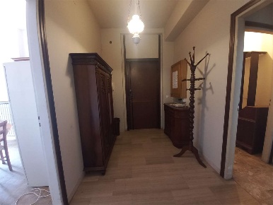 Foto Appartamento in Via Circondaria  64, Firenze di 128 m² con 4 locali