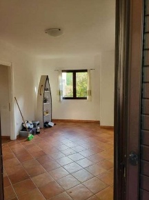 Foto Appartamento in via a. pigliaru, Palau di 74 m² con 4 locali