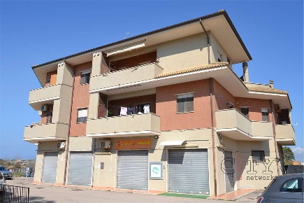 Foto Appartamento in Via Del Nibbio, Ardea di 95 m² con 4 locali in vendita