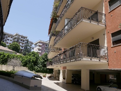 Foto Appartamento a Messina Regina Margherita - Torrente Trapani di 97 m²