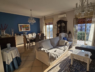 Foto Appartamento a Catania Cittadella - Policlinico di 175 m² con 7 locali