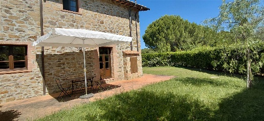 Foto Appartamento a Scansano Pancole di 112 m² con 4 locali in vendita