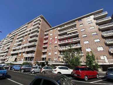 Foto Appartamento in Via Castellino 11, Torino Pozzo Strada di 120 m²