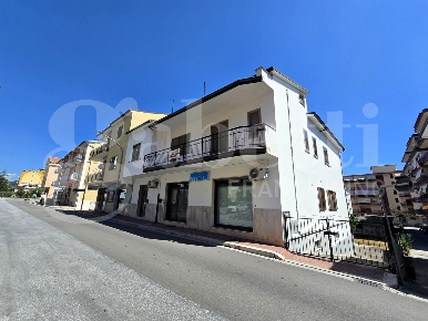 Foto Appartamento in Via Libero Testa 138, Isernia in vendita