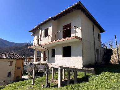 Foto Villa bifamiliare in VIA DE BARBIERI Piano S1-T - 1, Moconesi