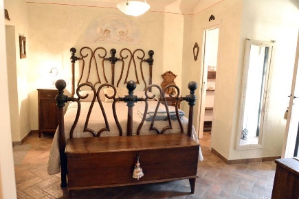 Foto Casa indipendente in Via Del Crocifisso, Ronciglione di 180 m²