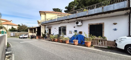 Foto Casa indipendente in Via Martiri d'Ungheria, Pizzo Centro di 108 m²