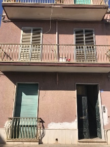 Foto Casa indipendente in Via dei Mille 28, Pachino di 100 m² con 9 locali