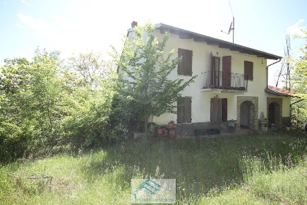 Foto Casa indipendente a Albaretto della Torre di 150 m² con 5 locali