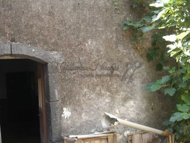 Foto Casa indipendente a Viagrande di 110 m² con 4 locali in vendita