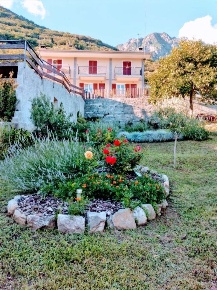 Foto Casa indipendente in piazza chiesa, Premosello-Chiovenda Centro