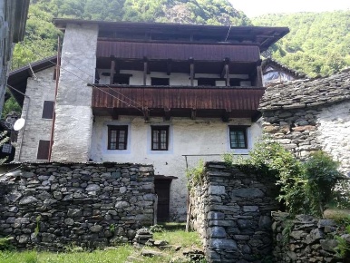 Foto Casa indipendente in pianezza 5, Vanzone con San Carlo di 100 m²