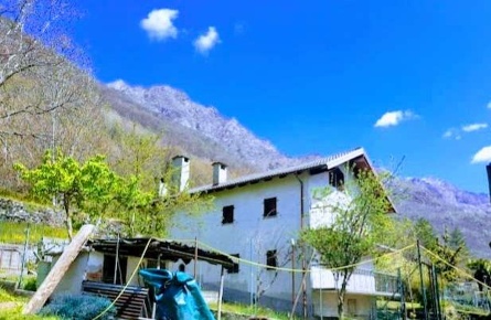 Foto Casa indipendente in PIAZZA CHIESA, Premosello-Chiovenda Centro