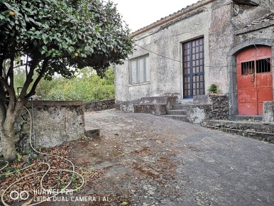 Foto Casa indipendente in Via Andronico/Parisi, Mascali di 200 m²
