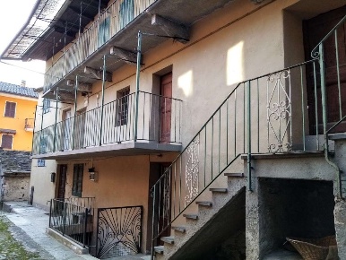 Foto Casa indipendente a Premosello-Chiovenda di 200 m² con 13 locali