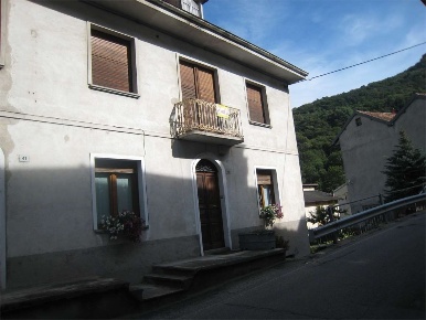Foto Casa indipendente in V. TONINELLI 41, Villadossola di 95 m² in vendita