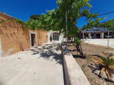 Foto Casa indipendente a Ruvo di Puglia di 60 m² con 3 locali in vendita