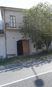 Foto Casa indipendente in via nazionale, Sicignano degli Alburni di 300 m²