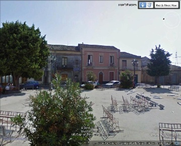 Foto Casa indipendente a Piedimonte Etneo di 120 m² con 4 locali in vendita
