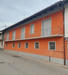 Foto Casa indipendente a Monticello d'Alba Borgo di 200 m² con 4 locali