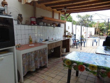 Foto Casa indipendente a Mascali di 140 m² con 5 locali in vendita
