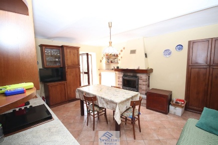 Foto Casa indipendente a Alba Località Altavilla di 140 m² con 4 locali