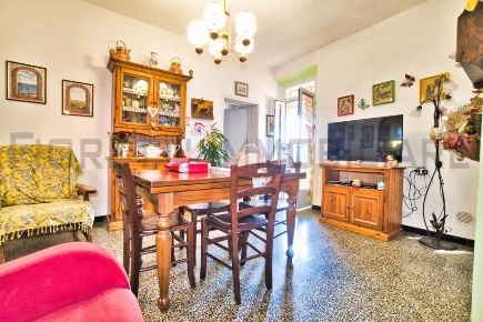 Foto Casa indipendente a Campiglia Marittima in vendita