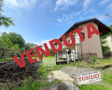 Foto Casa indipendente in Cuorgne' via Fratelli Rosselli 46, Cuorgnè