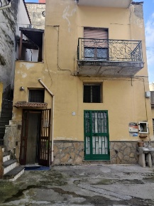 Foto Case indipendenti in VIA MICHELANGELO BUONARROTI, di 70 m² in affitto